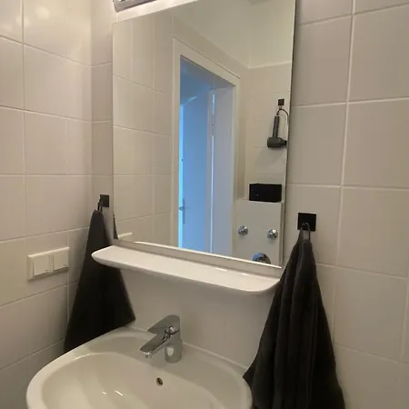 - Elevator - Sundowner